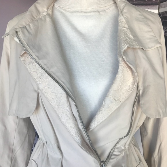 Sold - Picture 2 of 8